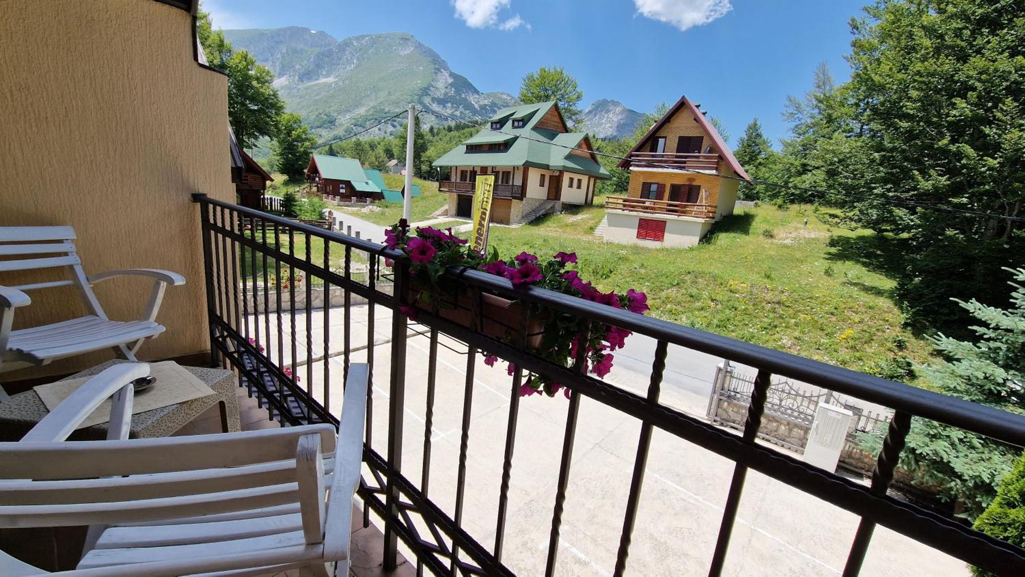 Gorska Vila Apartments Zabljak  Bilik gambar